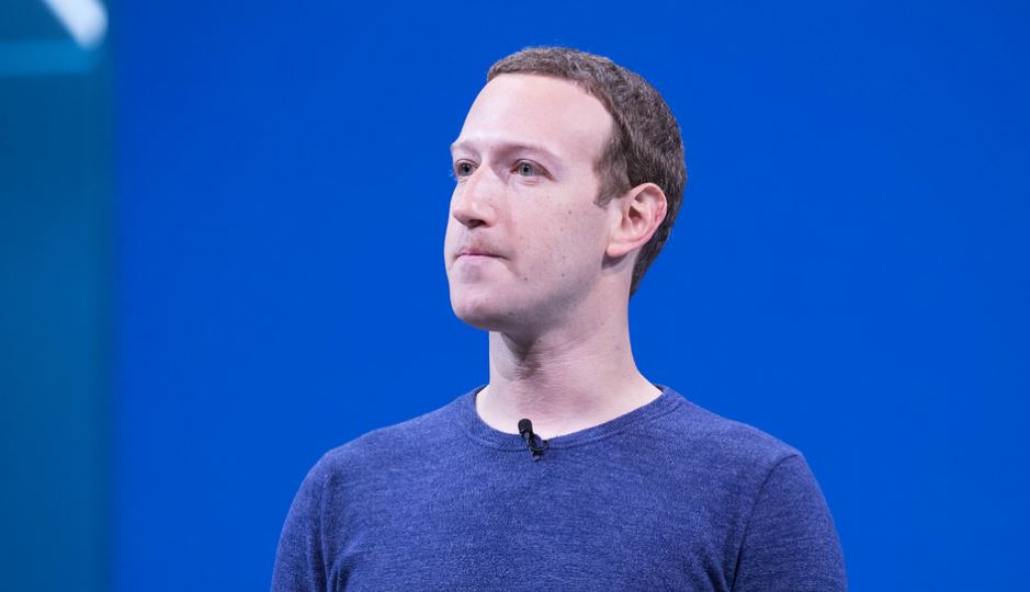 Ex compañero de Mark Zuckerberg afirma que el 50% de los perfiles en Facebook son falsos